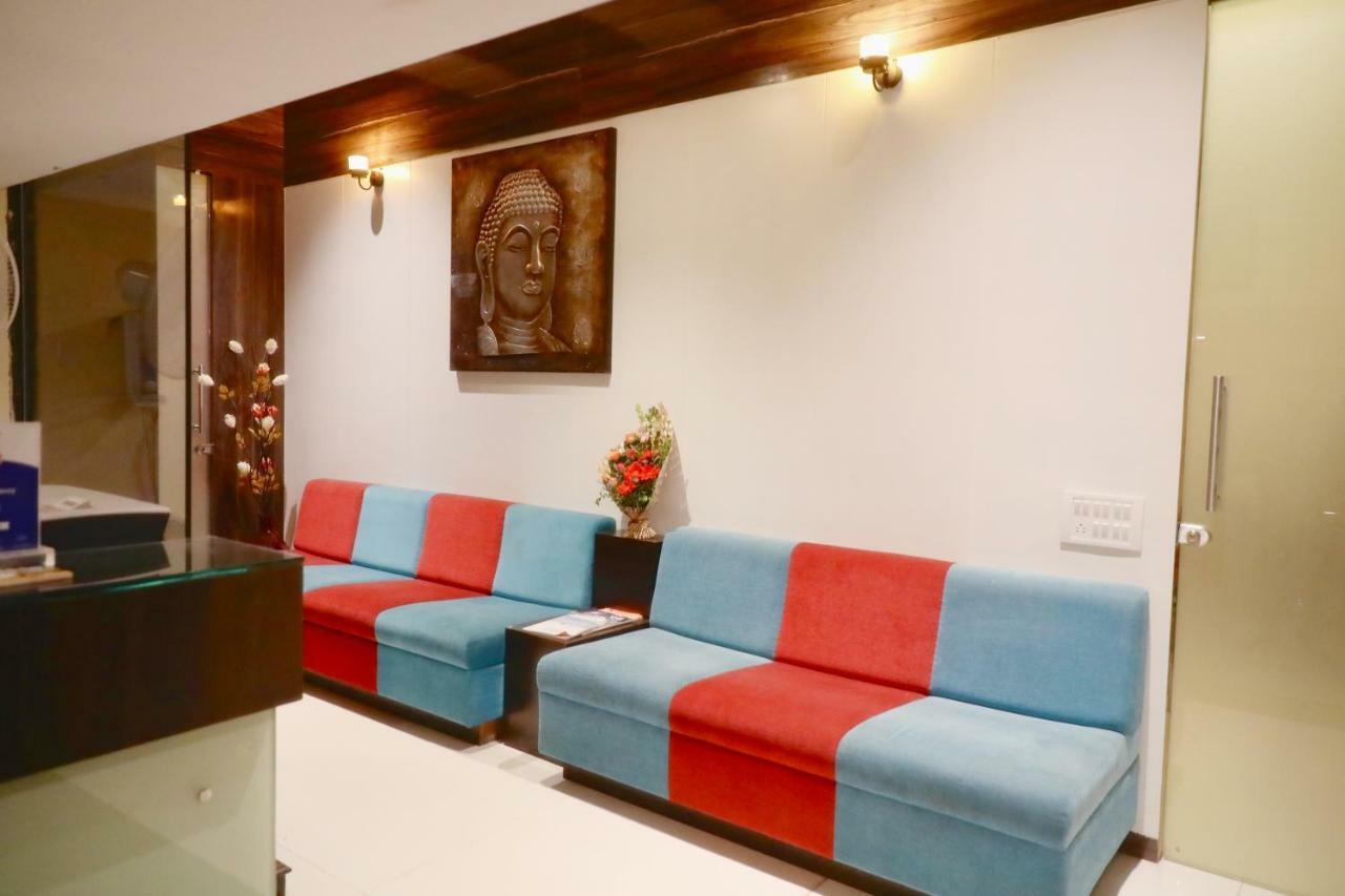 Hotel Vijay Residency Аурангабад Екстериор снимка
