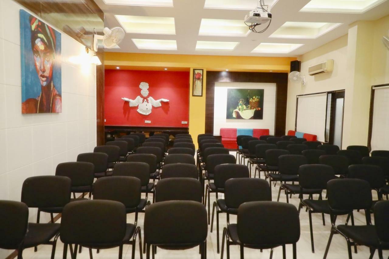 Hotel Vijay Residency Аурангабад Екстериор снимка