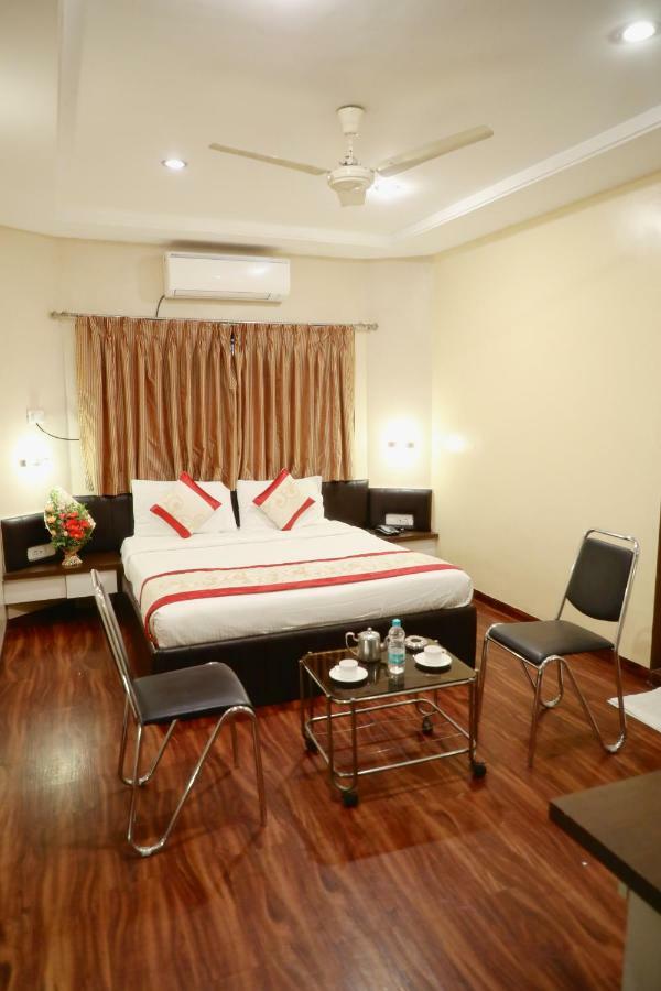 Hotel Vijay Residency Аурангабад Екстериор снимка